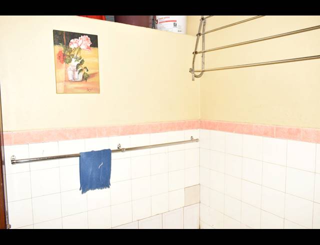 4 BEDROOM APARTMENT FOR SALE IN SUNNYSIDE